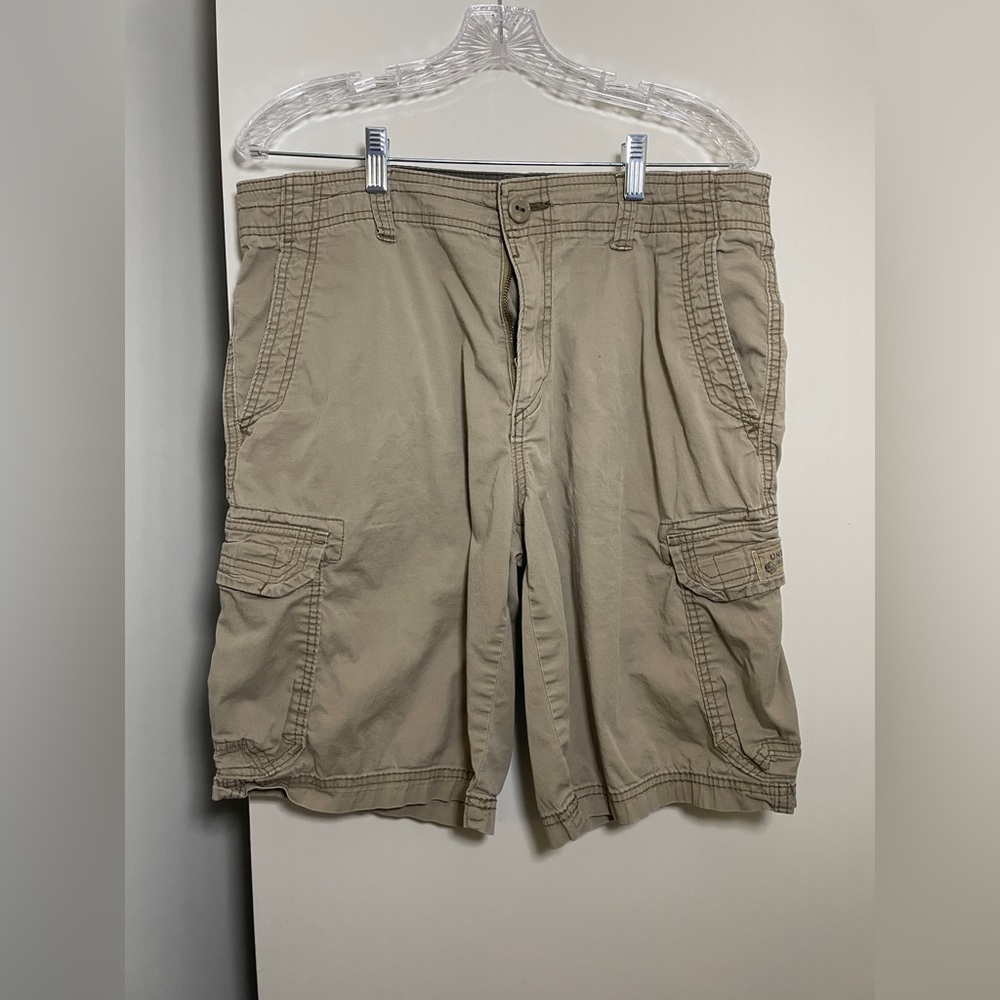 * 34 khaki Unionbay cargo shorts